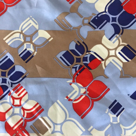 BCBG scarf - Picture 5 of 6